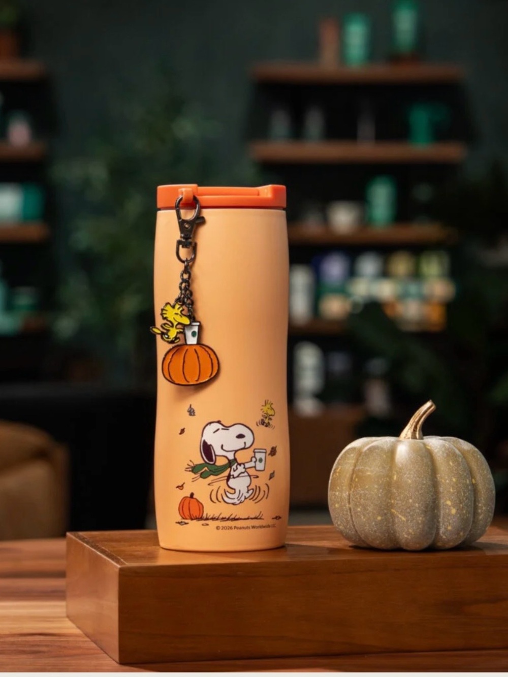 Starbucks Peanuts Snoopy Peach-Orange tumbler with keychain